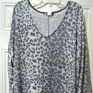 Women's 2x Glitzy Girls Gray Cheetah Sweater